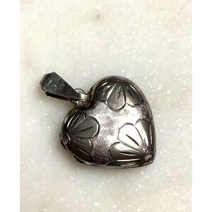 Vintage Sterling Silver Etched Heart Locket Pendant Floral Engraved 925 - 4.1g